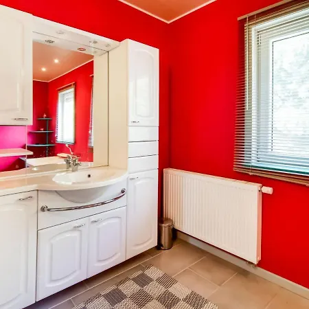 House With Sauna In Quiet Area Near Durbuy, Beautiful Terrace Nyaraló *